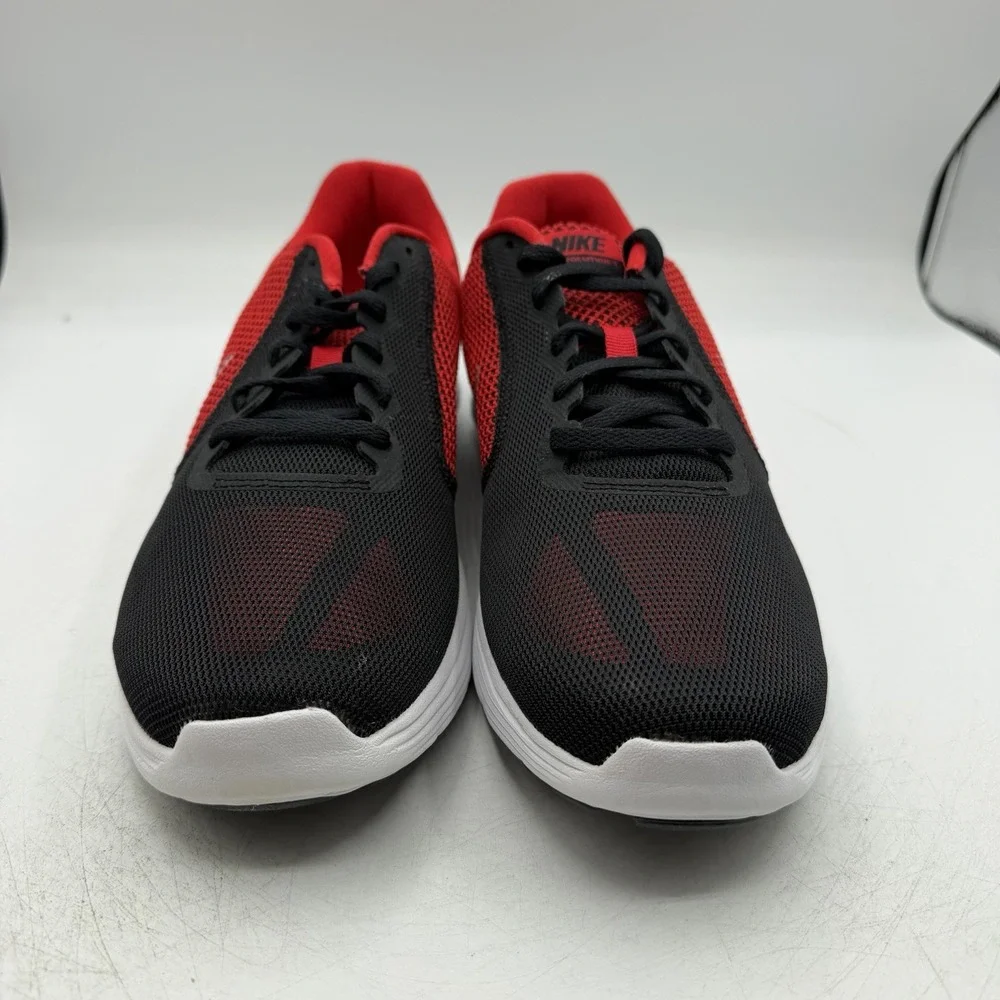Nike Revolution 3 Running Shoes Mens 9.5 Black/University Red Sneaker 819300-600